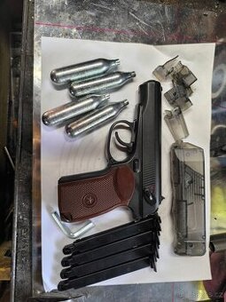 Pistole CO2 Makarov