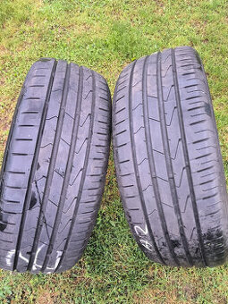 2 letní pneu 205/55/17 HANKOOK vz. 90%