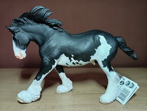 SCHLEICH a COLLECTA Koně