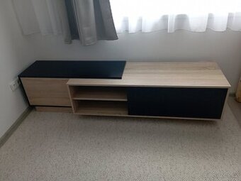 Skříňka pod TV - 1