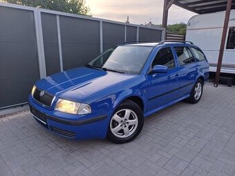 Benzínová Škoda Octavia Tour 1.6.