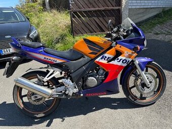Silniční motorka Honda Cbr 125