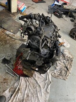 Motor 1.9tdi golf 5 bxe 77kw