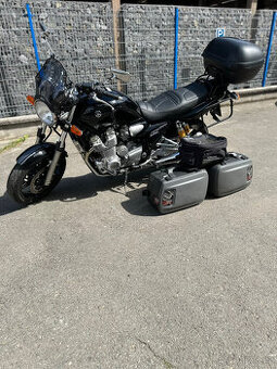 Yamaha XJR 1300