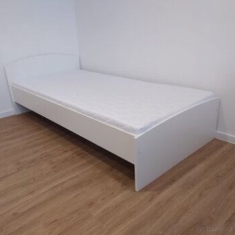 Jednolůžková postel nová s matrací a roštem