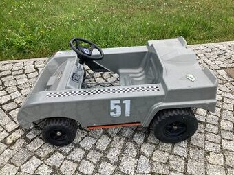 Prodám retro šlapací autíčko