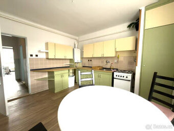 Pronájem bytu 3+1, Sokolská, Lobzy, 15300 Kč/měs, 84 m2