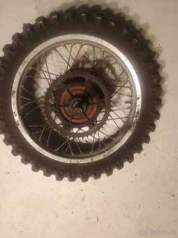 Kolo Aprilia, zadní r17
