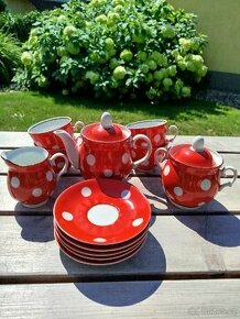 Porcelánové soupravy, hrnečky s husou... - 1