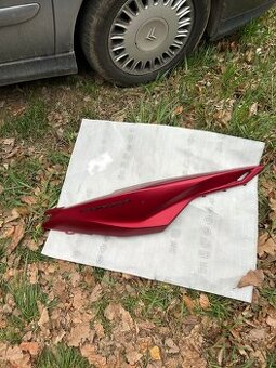 Honda Forza 125 pravý zadní plast (83200-K40-A00ZA)