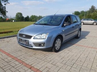 Ford Focus Kombi 1.6i benzín