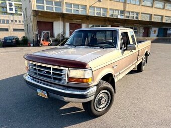 1992 Ford F-250 XLT | 4x4 | MANUÁL | 5.8 V8 | DPH