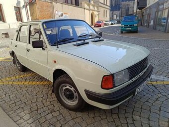 Škoda 120L