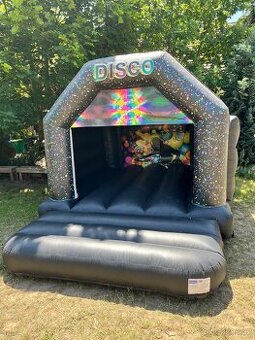 Pronájem skákacího hradu – Disco styl 🎉