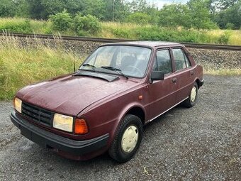 Škoda 120L