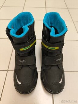 Superfit, vel. 38