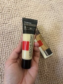 Tekutý make-up La Roche-Posay Toleriane - 1
