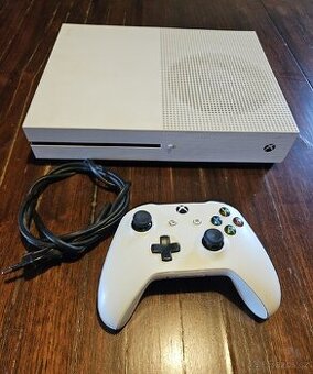 XBOX One S 500GB s mechanikou