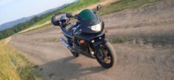 Yamaha YZF 600 r