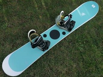 Prodám snowboard značky Gothic. Velikost 160cm.
