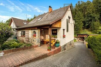 Prodej rodinného domu 5+1, 180 m², pozemek 438 m² Nespeky, P