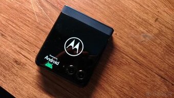 Motorola Razr 60 8GB/256GB Pantone Gibraltar Sea