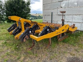Prodej hloubkového kypřiče McConnel 3000 - 1