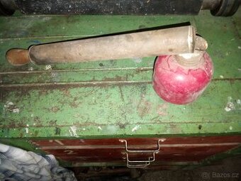 Historický rozprašovač na kytky.