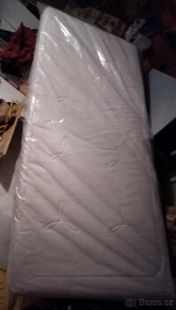 Čistá ZDRAVOTNÍ matrace 90x200 cm výška cca 17 cm