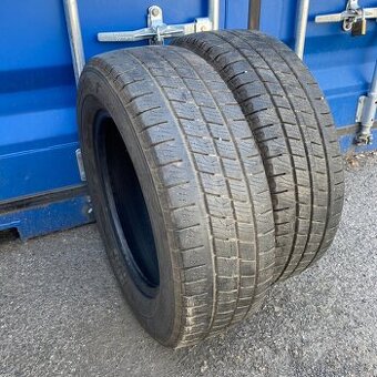 Zimní pneu 215/65 R16C 109/107T Goodyear 5mm hrany a 7mm pro