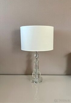 Luxusní stolní lampa