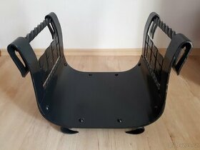 Litinový stojan na dřevo