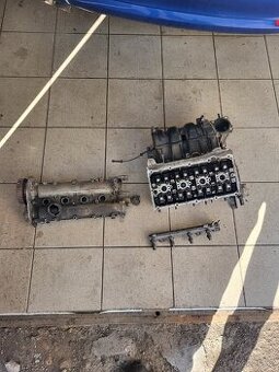 Hlava 1.6 77kw vacka ventilove viko vstriky