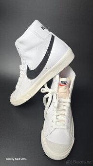 Nike blazer mid  '77 vntg  38,5eu
