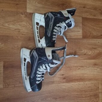 Brusle  Bauer vel. 35