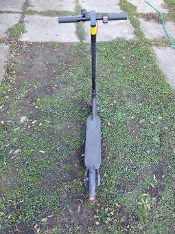 Xiaomi Mi Electric Scooter Pro 2 - 1