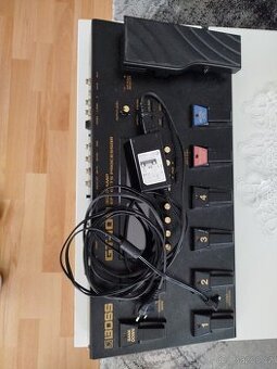 Boss GT100 + napájecí kabe