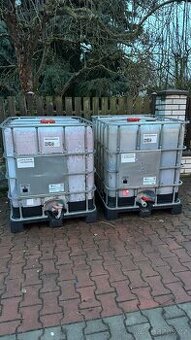 IBC nádrže na vodu 1000L