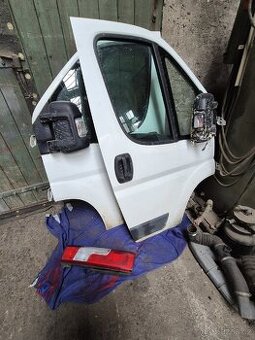 Peugeot boxer přední dveře
