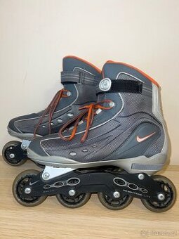 Panske kolečkové brusle NIKE