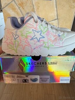 Skechers tenisky vel. 33