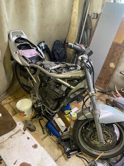 Suzuki bandit 1200 na díly