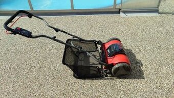 Aku vřetenová sekačka Einhell GE-HM 18/38 Li + 4Ah baterie