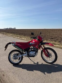 Yuki tr 125