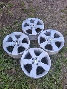Alu kola 5x112 originál Škoda R17