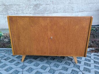 Retro komodu U-450 Jiří Jiroutek - Brusel 60. léta