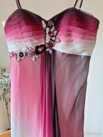 Růžovobílé plesové šaty - 1