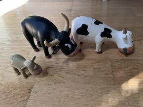 Figurky zvířat z edice “Život na statku” 3 kusy - kráva