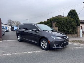 Chrysler Pacifica 3,6 RU DVD NEW 2017