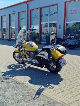 Yamaha XVS 1100 DragStar/V-Star stylový cruiser